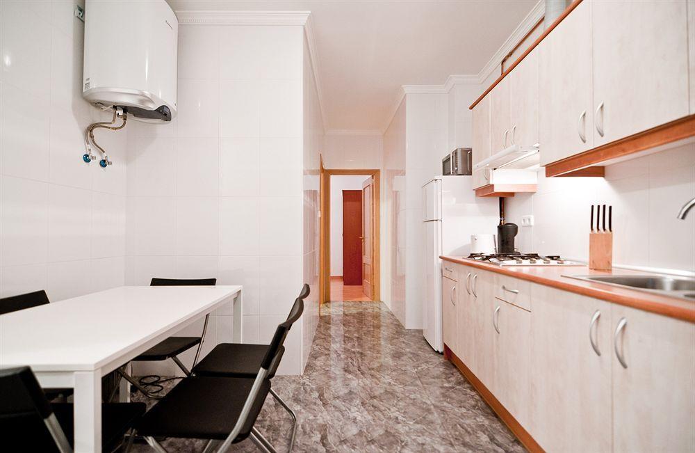 Apartamentos Aqui Me Quedo Madrid Esterno foto
