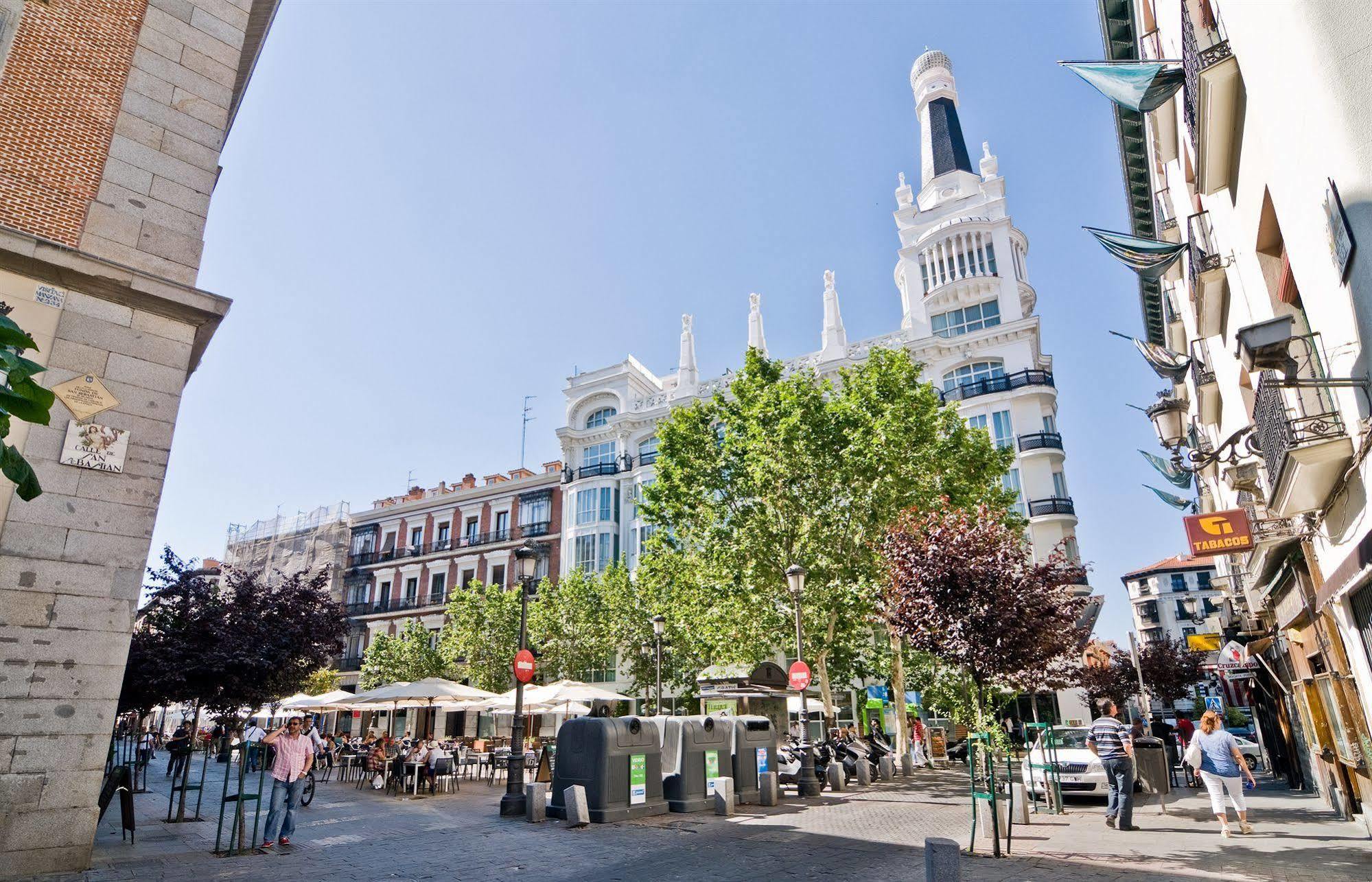 Apartamentos Aqui Me Quedo Madrid Esterno foto