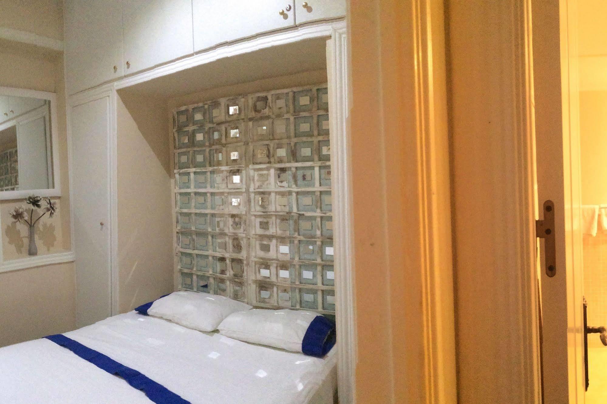 Apartamentos Aqui Me Quedo Madrid Esterno foto