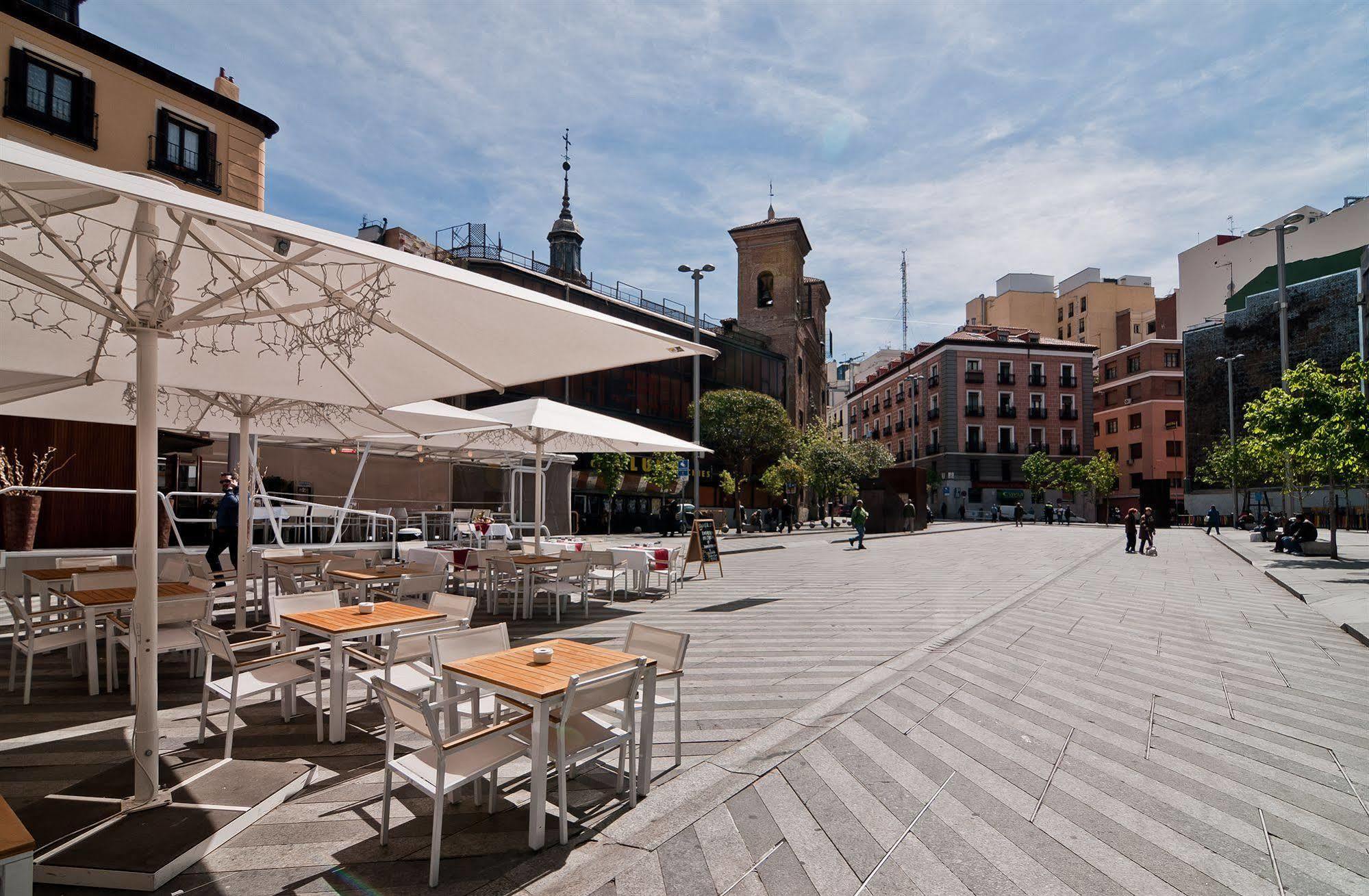 Apartamentos Aqui Me Quedo Madrid Esterno foto